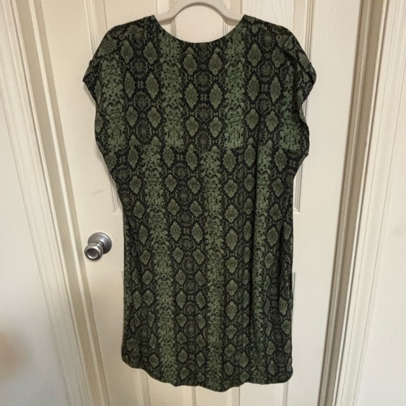 Anthropologie Rachel Tunic Dress Green Snake Print Shift | Size M - Picture 8 of 9